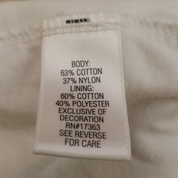 🛍3/$25 simply vera white shorts - Picture 5 of 5